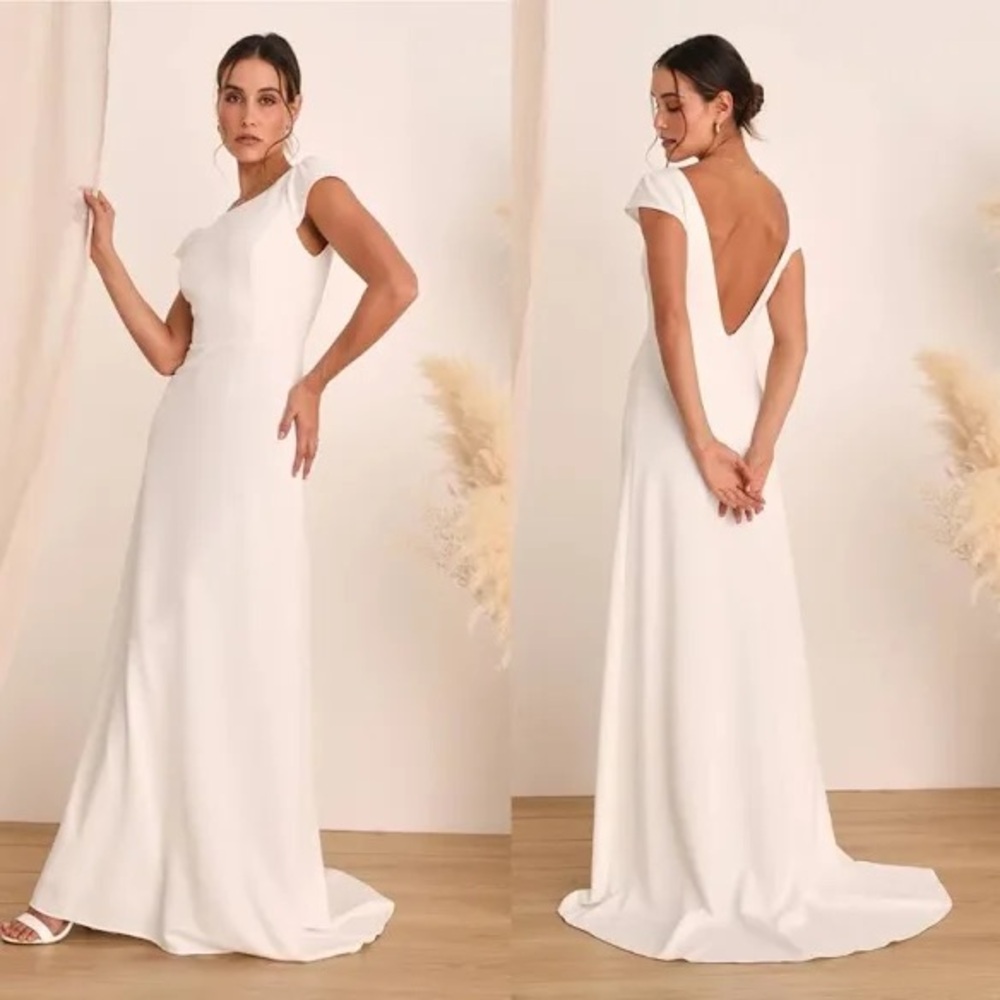Elegant White Cap-Sleeve V-Back Maxi Dress